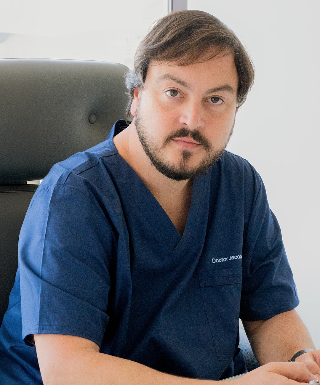 Cirujano capilar Dr. Bruno Jacobovski Cirujano capilar Dr. Bruno Jacobovski